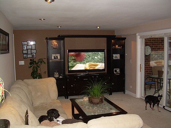 4th image of 1104 Westover Ln Unit 2D
