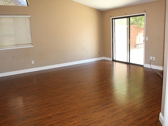 5th image of 5044 Laguna Park Dr