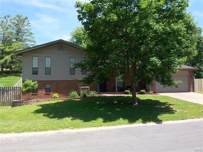 69 Glendale Dr, Glen Carbon, IL, 62034