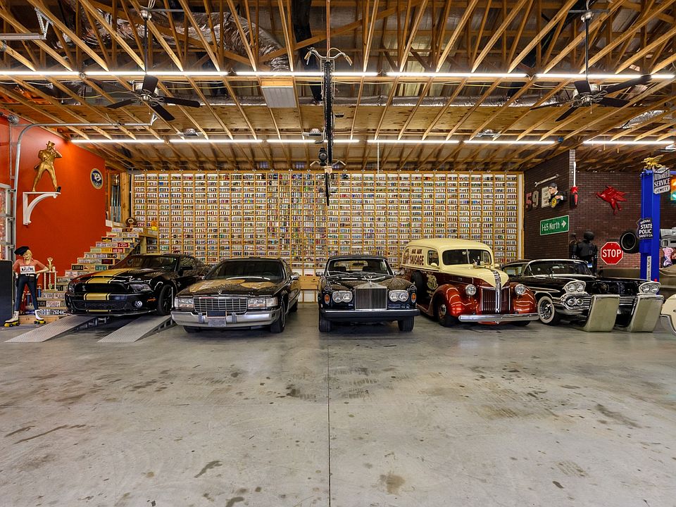 44th image of 1446 Kittrell Rd