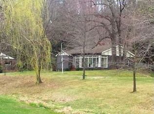388 Sleepy Hollow Rd, Indiana, PA 15701