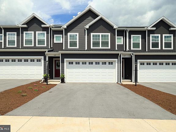 2nd image of 139 Jack Pine Way