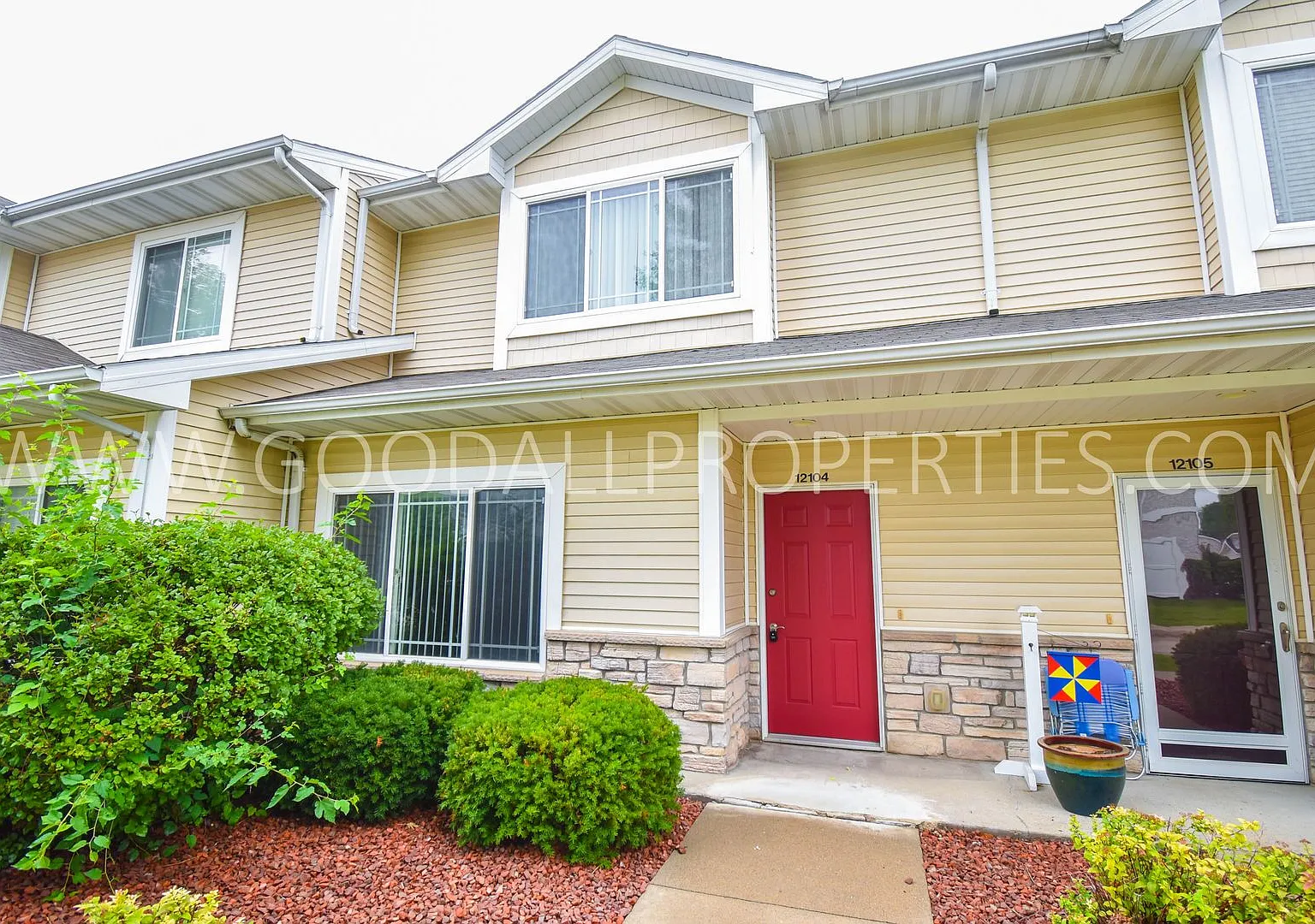 3 Bedroom Townhome in West Des Moines | Waukee Schools — Photo 1