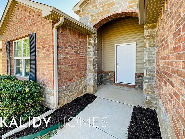 2904 Cider Mill Ln — Photo 2