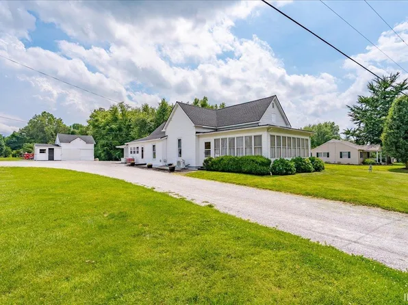 2811 E Degonia Rd, Boonville, IN 47601