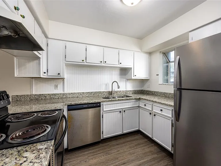 4411 SW 34th St #908 — Photo 4