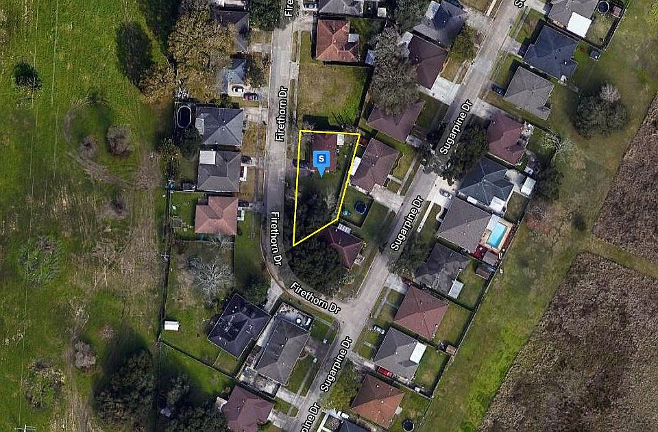 1st image of 425 Firethorn Dr