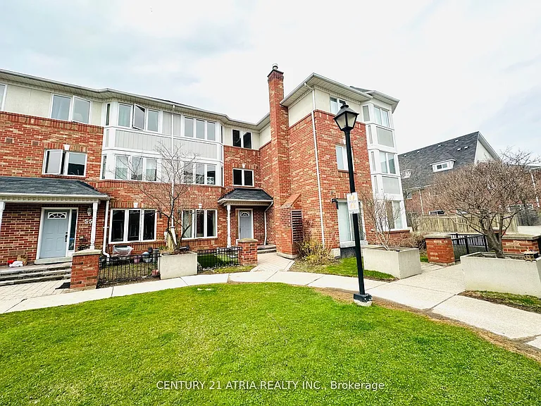 18 Clark Ave W #54 — Photo 2