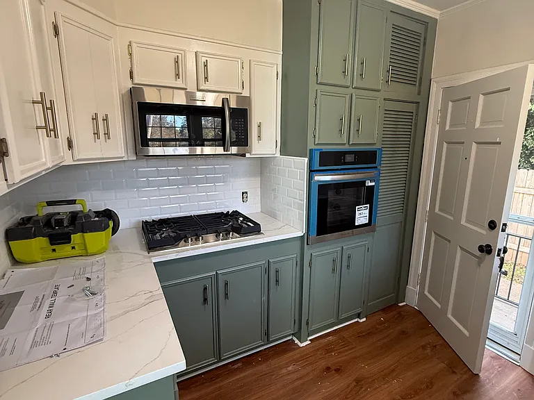 117 Preston Ave — Photo 2