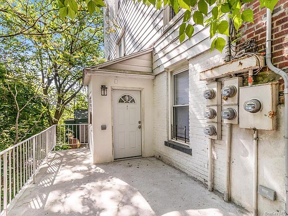 4th image of 3256 Riverdale Ave
