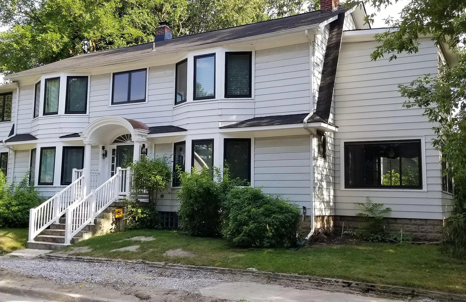 2 bed, 1650 sqft, $1,900 — Photo 2