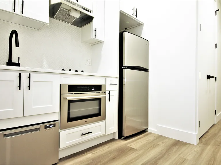 2785 Broadway #5J — Photo 2