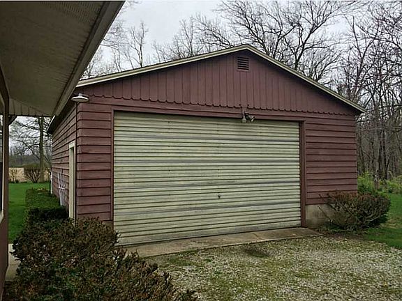 3rd image of 849 N Campbell St