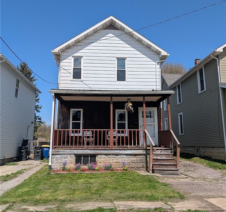 1st image of 909 E 16th St