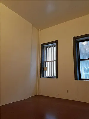 Rented by Century 21 New Golden Age Realty | media 4