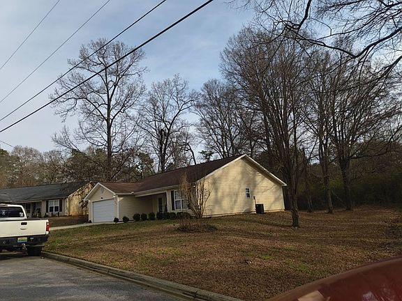 2nd image of 460 Rosemary Ln