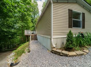 1391 Gists Creek Rd, Sevierville, TN 37876