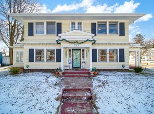 793 Oakridge Dr, Jackson, MI 49203