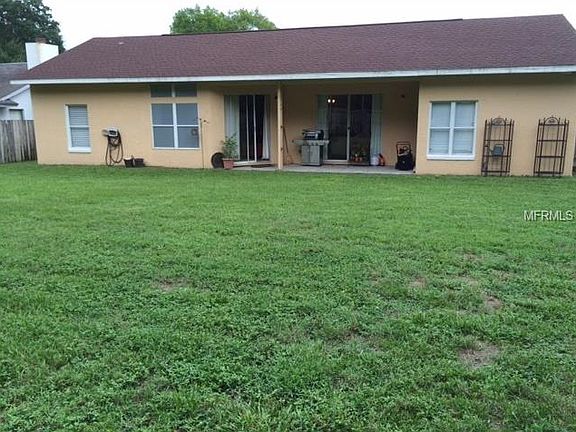 2nd image of 8033 Wellsmere Cir