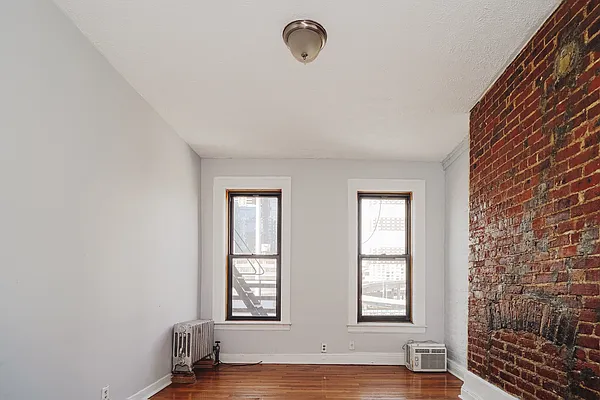 Rented by Dom & E Property Management | media 23