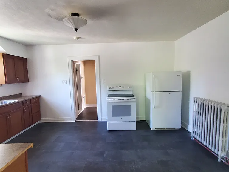 809 Eagle St #2 — Photo 5