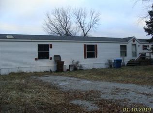 855 E Whitefeather Rd, Pinconning, MI 48650