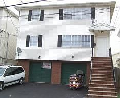 122 RACE ST
