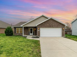 1917 Jackson Ln, Middletown, OH 45044