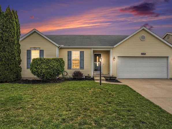 1228 Arbor Ln, Mishawaka, IN 46544