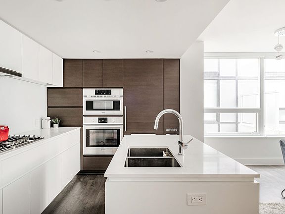 5th image of 5508 Hollybridge Way #418