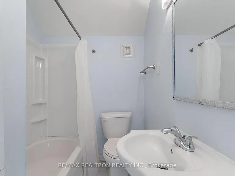 1045 Cannon St E #1 — Photo 16