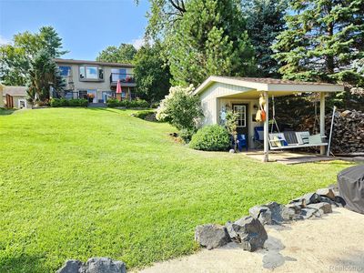 1325 Beach Dr, Lake Orion, MI, 48360