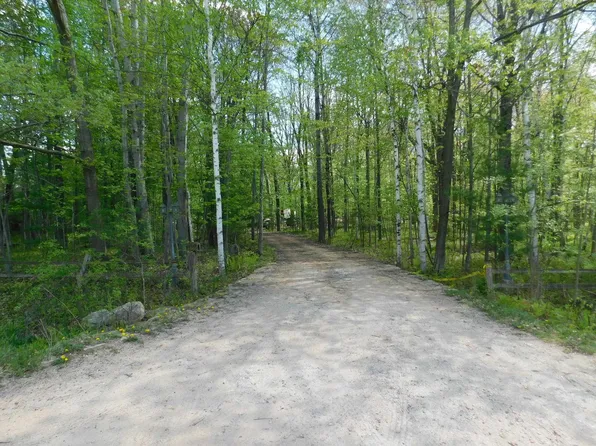 1185 Hill Dr, Oneida, WI 54155