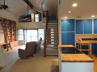 502 Copano Ridge Rd, Rockport, TX 78382