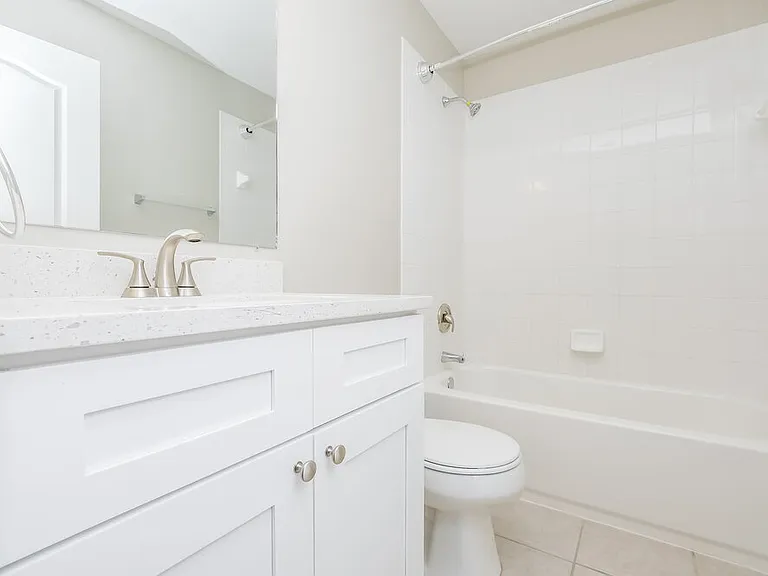 11305 Misty Isle Ln — Photo 16