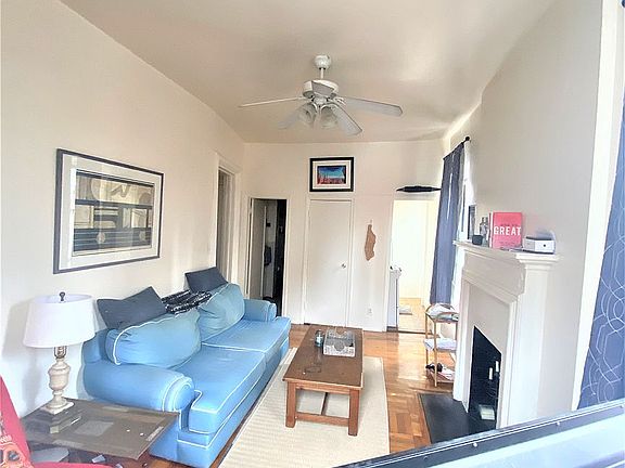 3rd image of 141 E 62nd St APT 4F