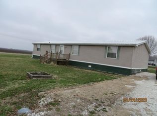 708 E Green St, Augusta, IL 62311