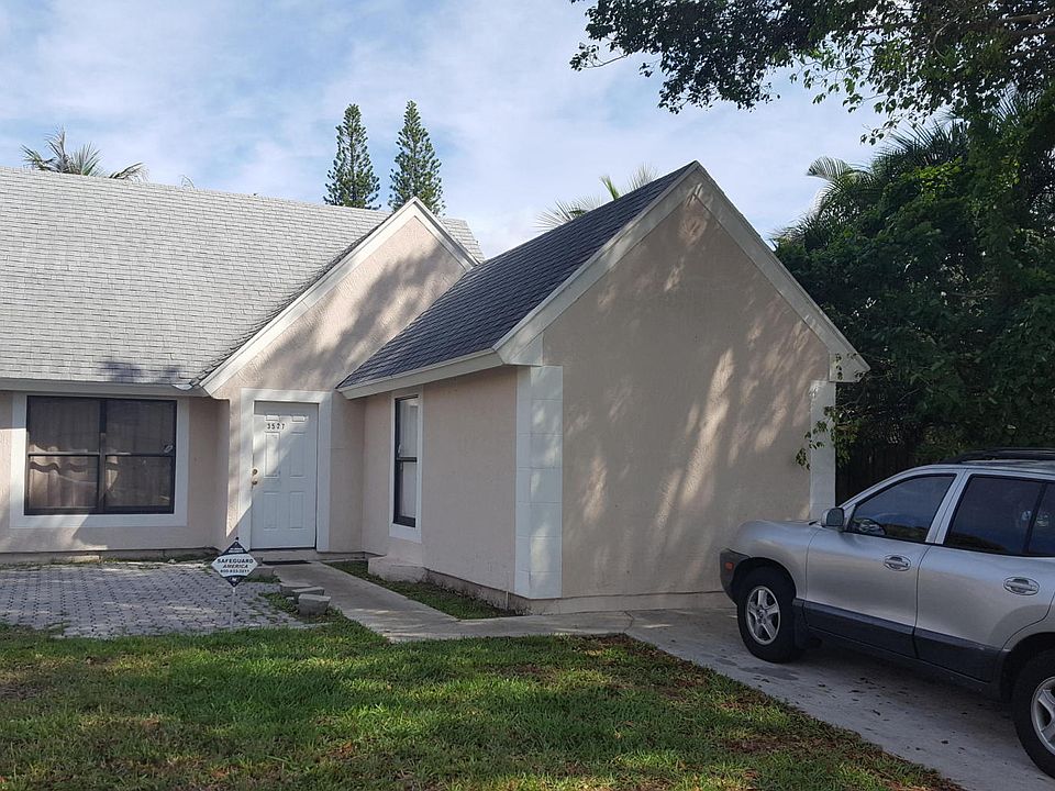 1st image of 3527 Ivanhoe Ave