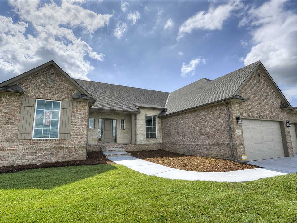 1st image of 1519 N Shadow Rock Dr
