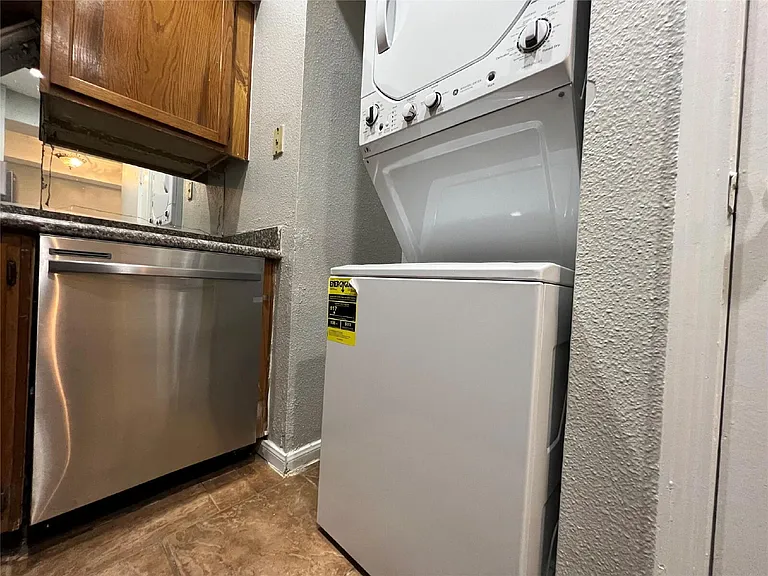 8055 Cambridge St #35 — Photo 10