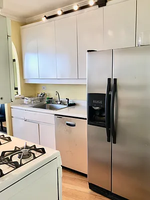 Rented by Corcoran | media 19