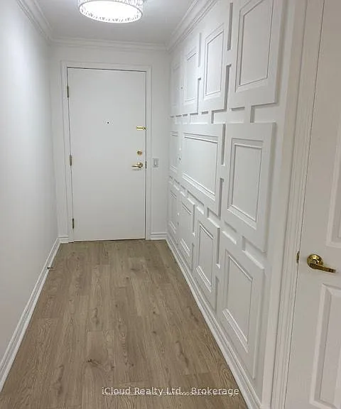 35 Kingsbridge Garden Cir #1008 — Photo 10