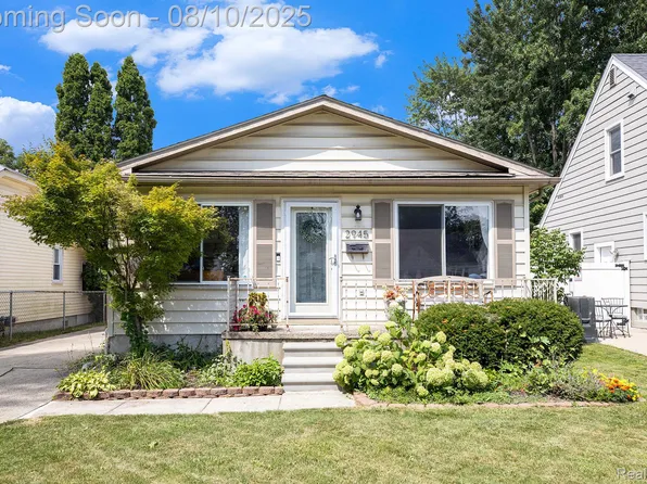 2945 Ellwood Ave, Berkley, MI 48072