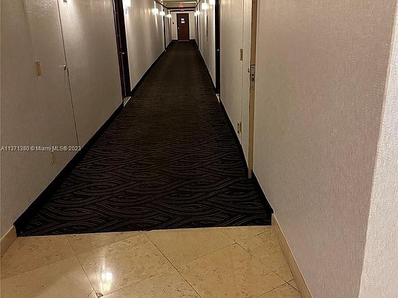 5th image of 3300 NE 191st St APT 1015