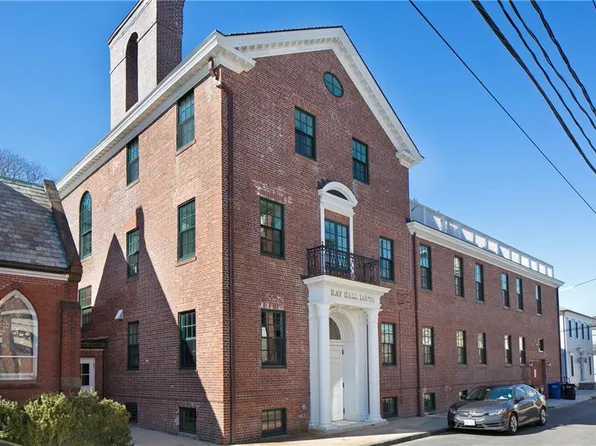 27 High St Unit 6, Newport, RI 02840