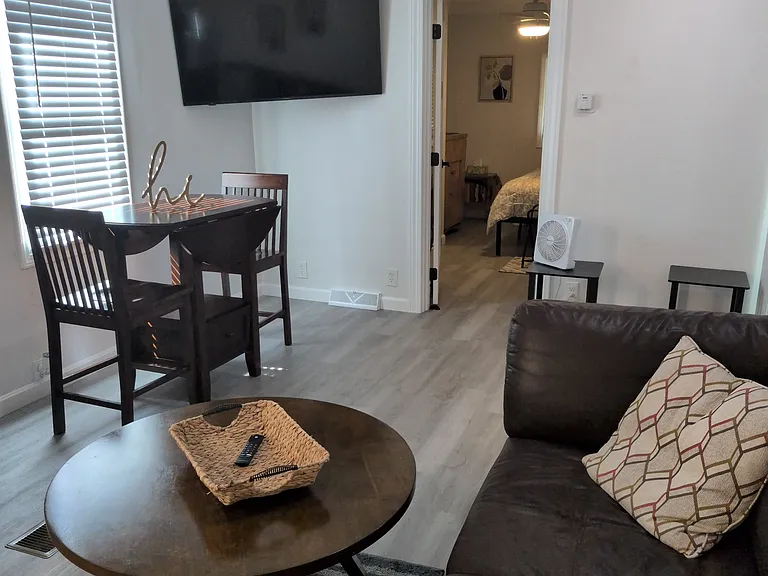 472 Washington Ave — Photo 13