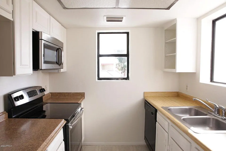 2 bed, 1130 sqft, $1,450 — Photo 1