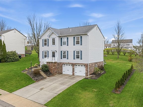 3rd image of 522 Grandshire Dr