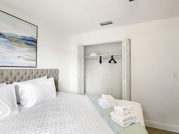 4th image of 811 W Magnolia St #811
