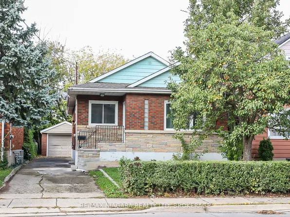 261 Vine St, Saint Catharines, ON L2M 4T2